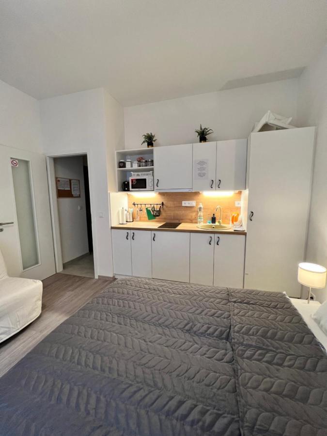 Maria Apartment Liben Prága Kültér fotó